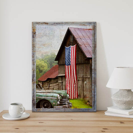 Country Barn in the USA Canvas